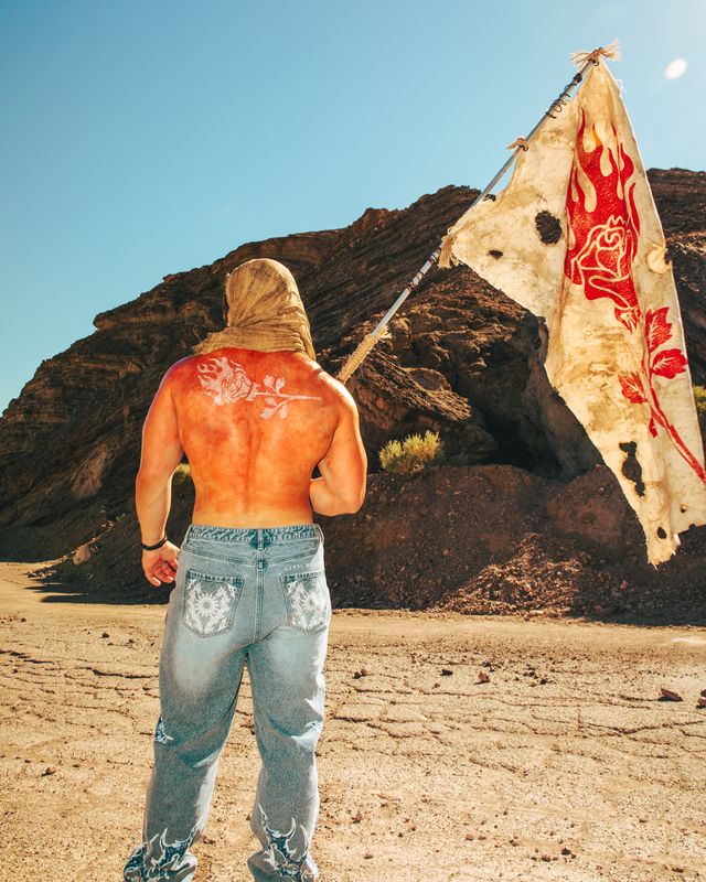 Desert Heat Raw Denim Jeans in Light Blue - Image 5