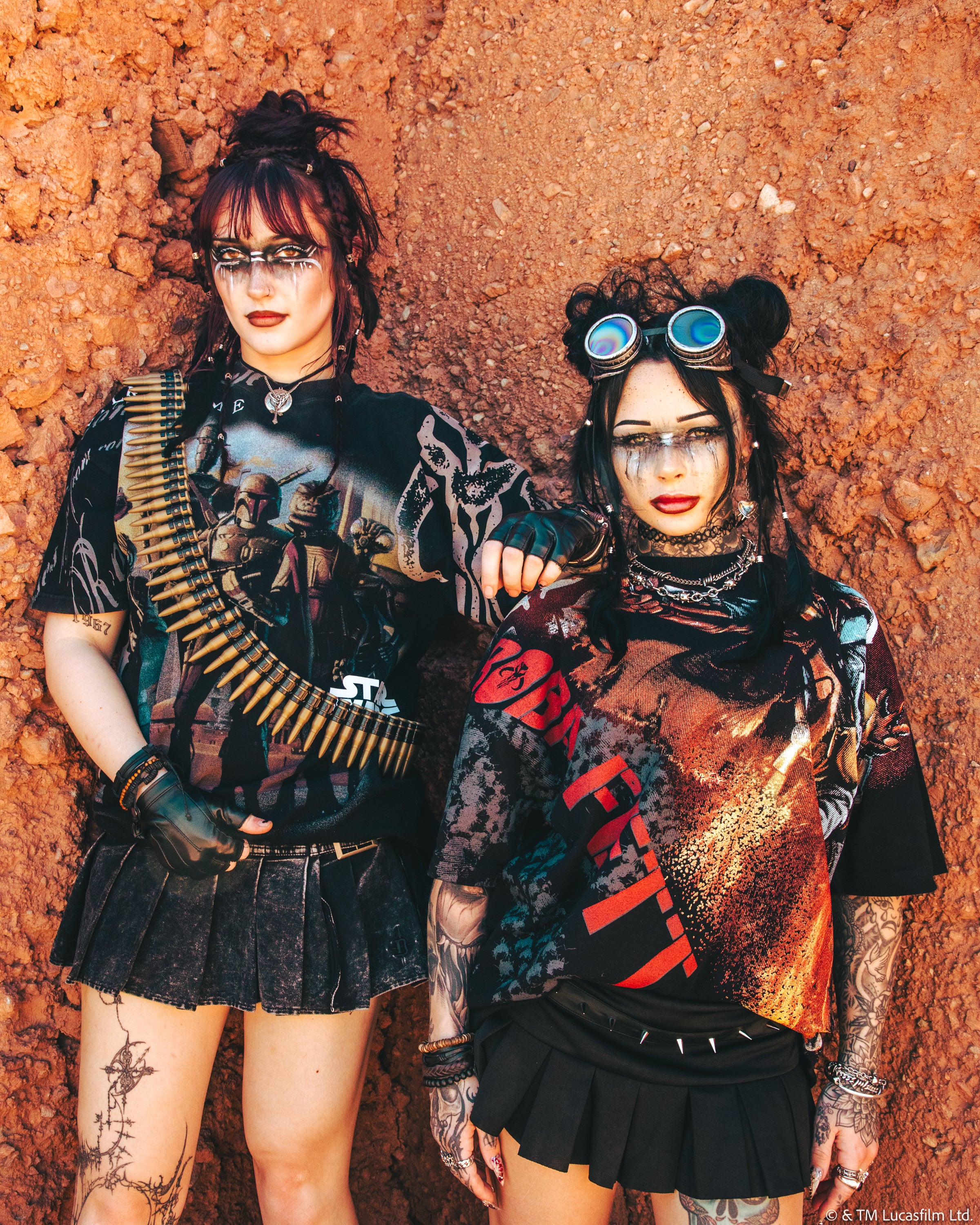 Galactic Hunter American Classic Oversized Tee in Vintage Black - Image 5