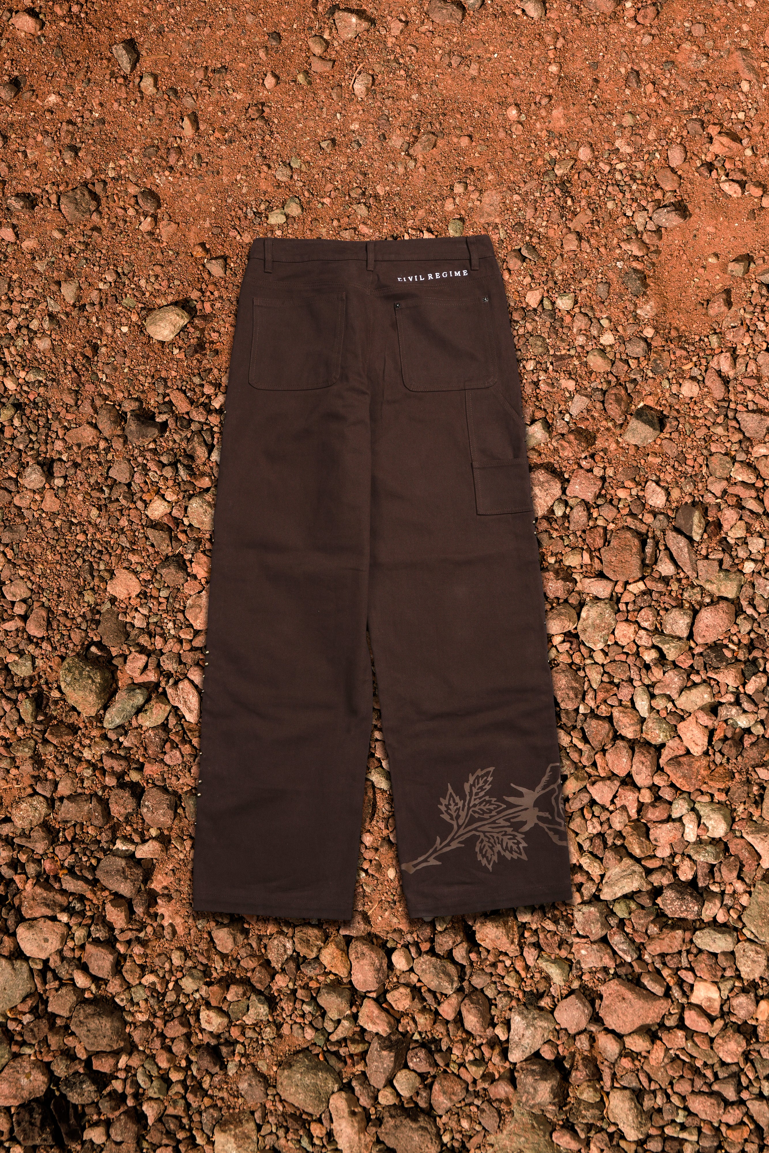 Low Bounty Civil Pants in Fudge - Image 2