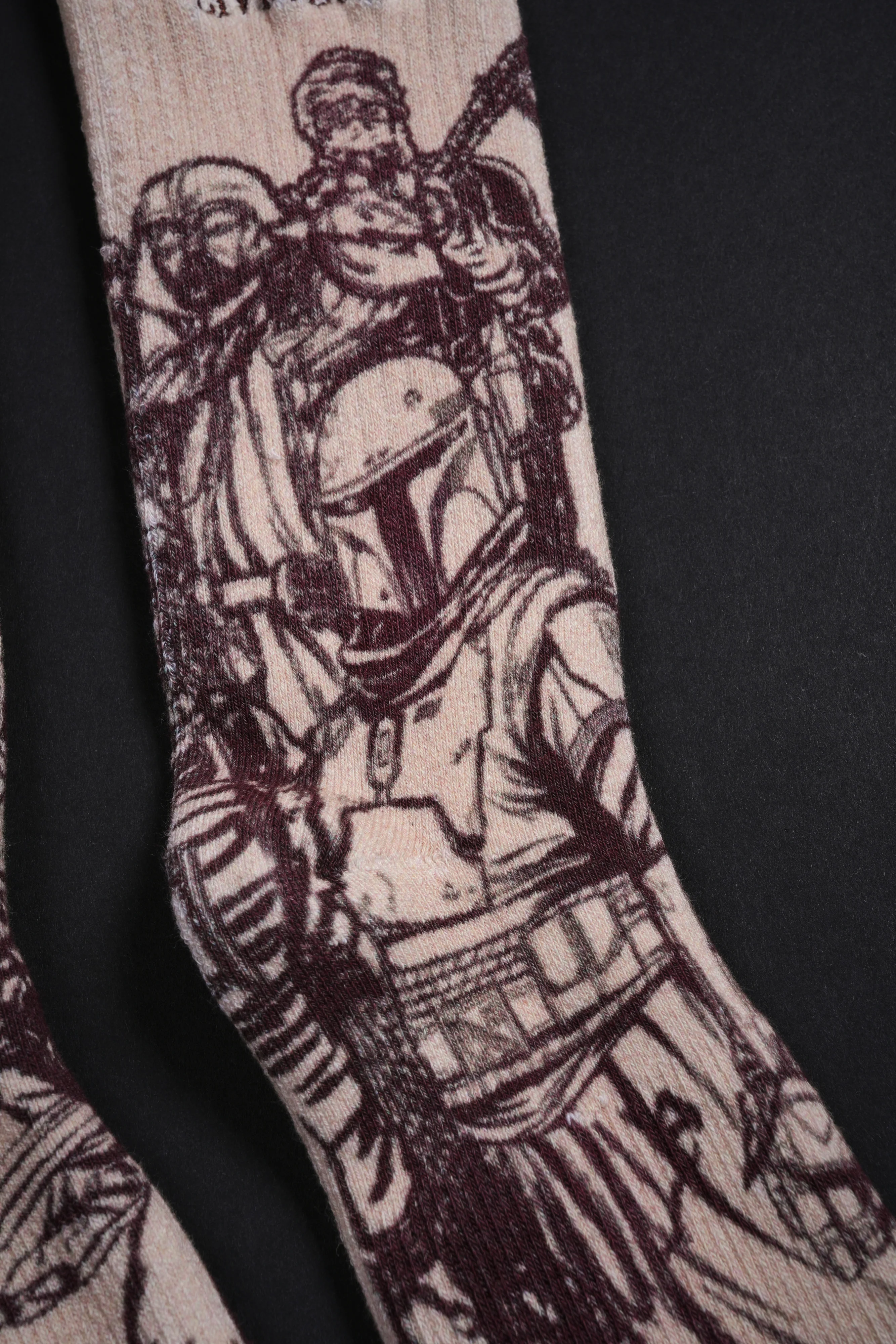 Malice Socks in Sand - Image 3
