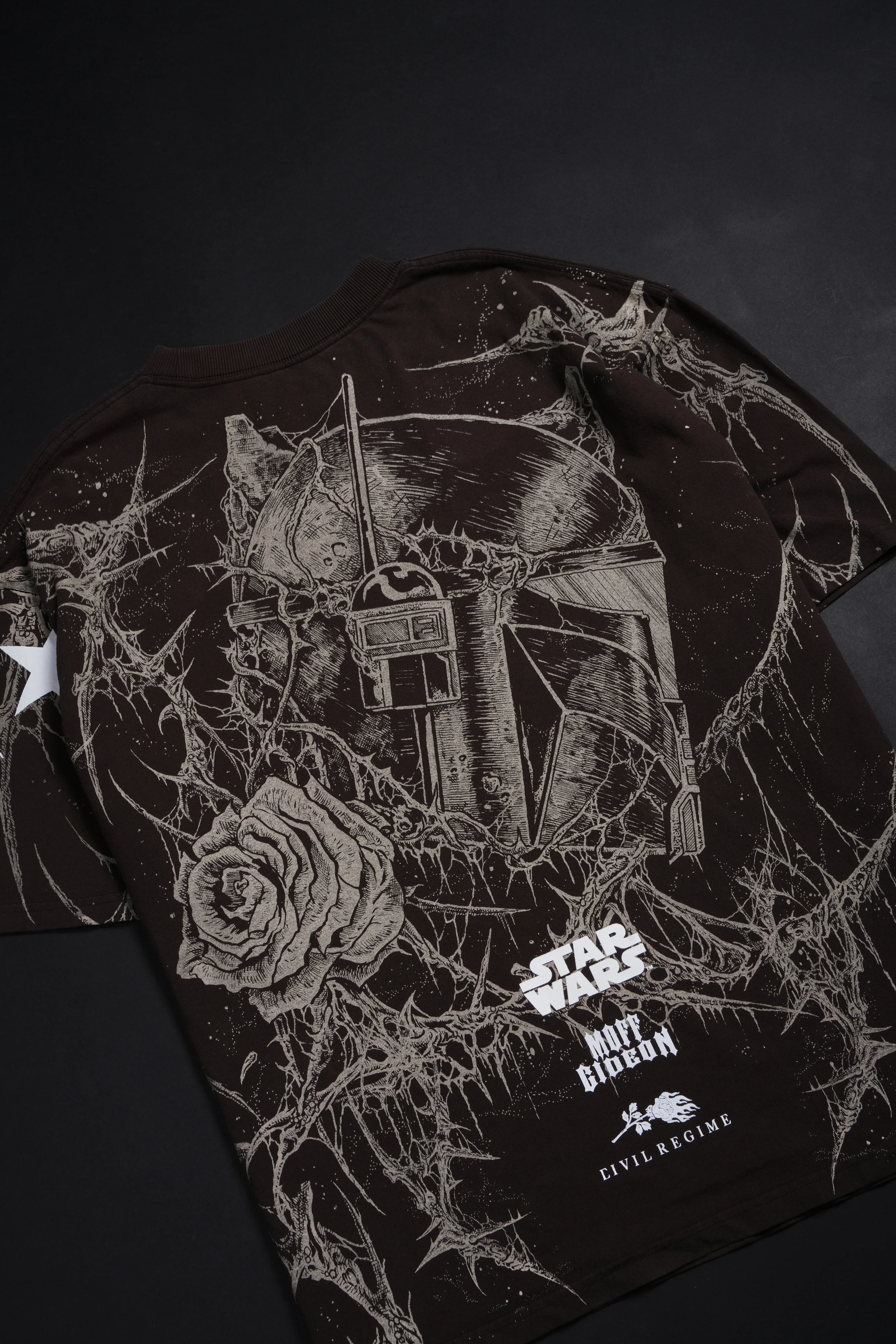 Moff Gideon's Grit 199X Oversized Tee in Fudge - Image 4