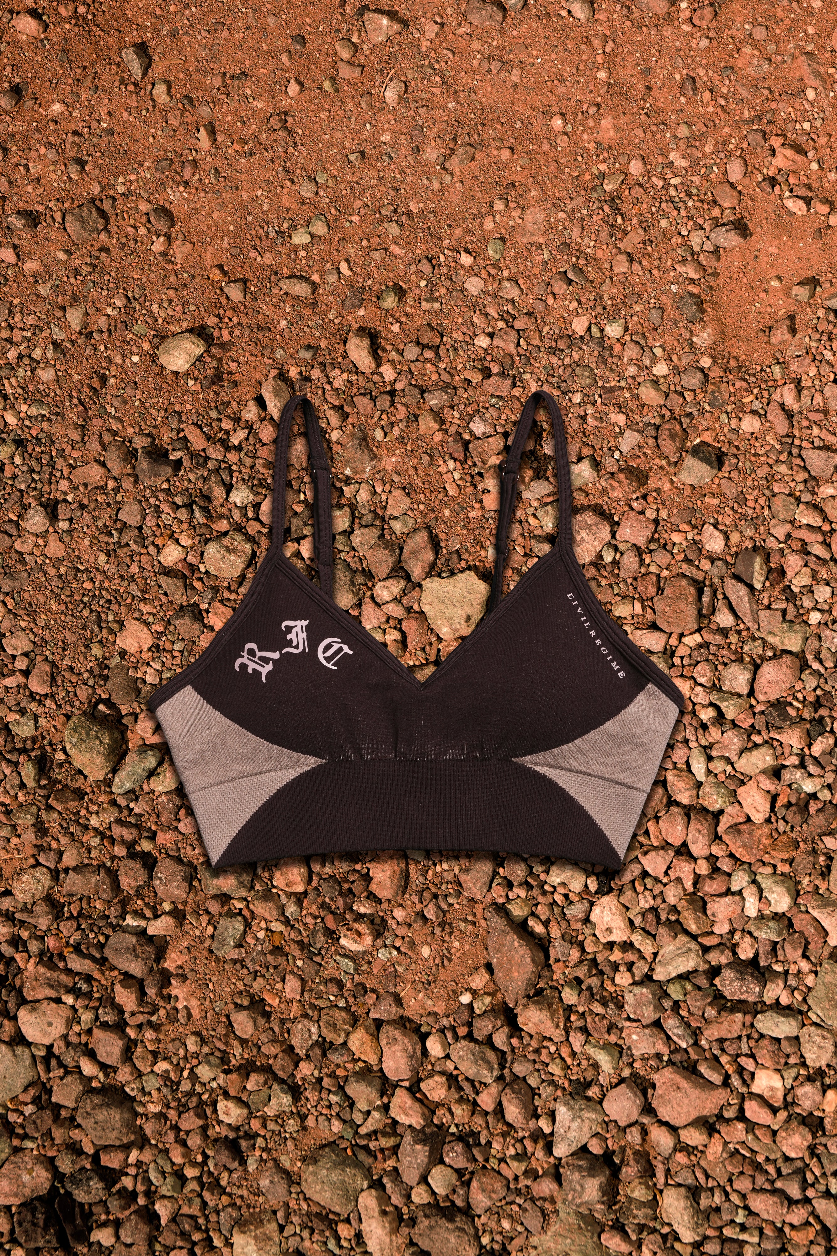 Nomad Kelly Seamless Bra in Fudge & Sand
