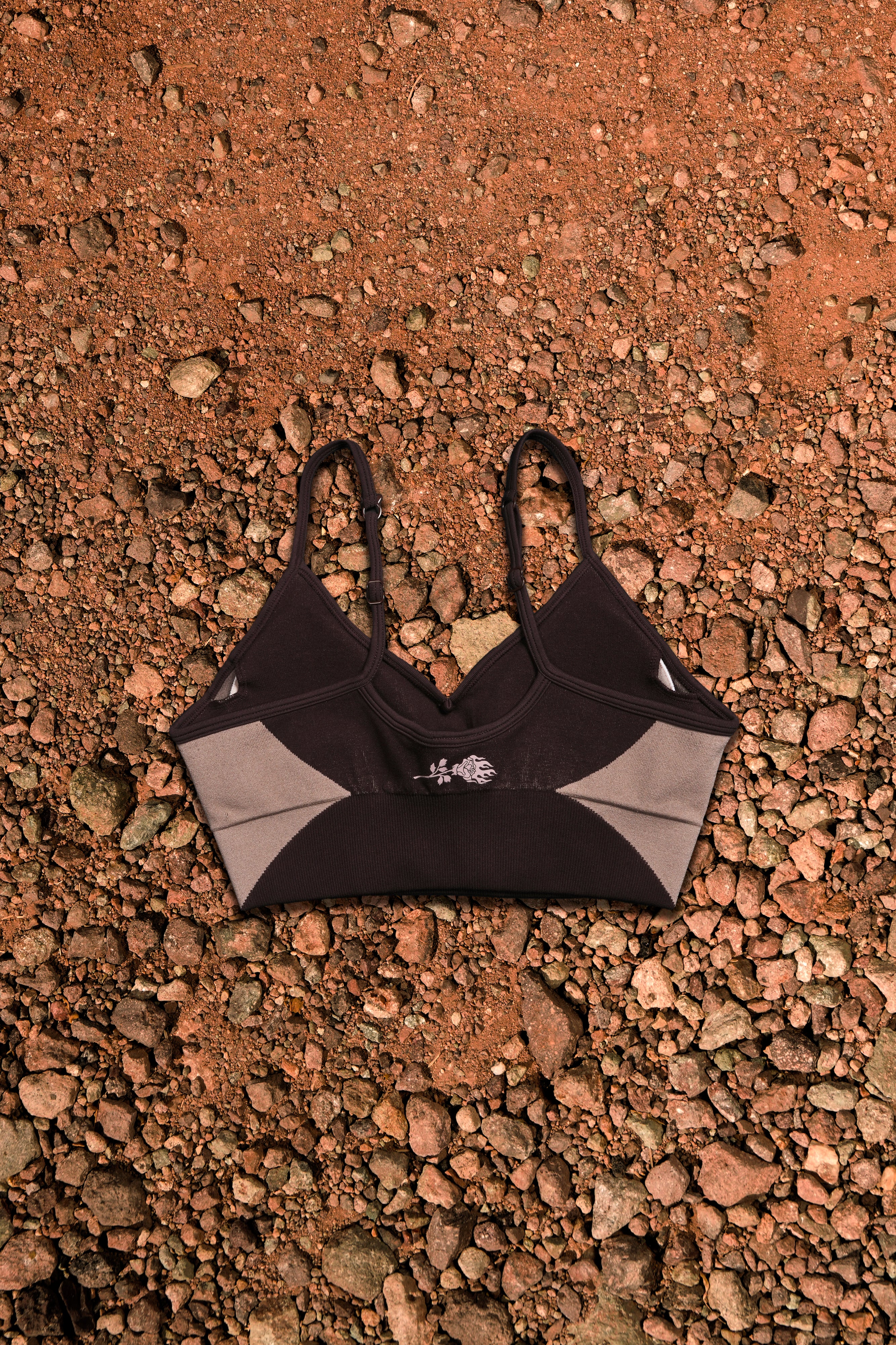 Nomad Kelly Seamless Bra in Fudge & Sand - Image 2
