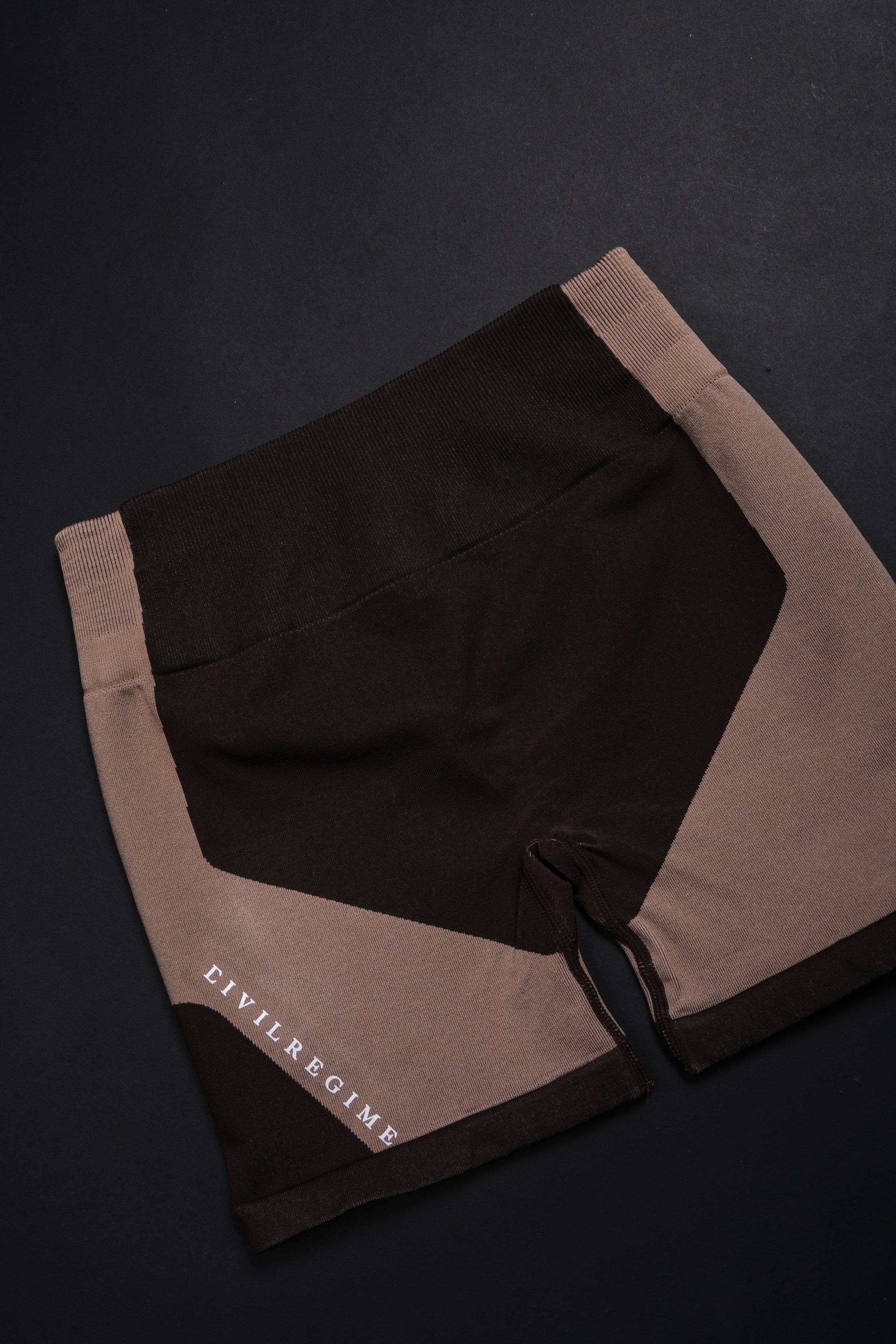 Nomad Kelly Seamless Shorts in Fudge & Sand - Image 3