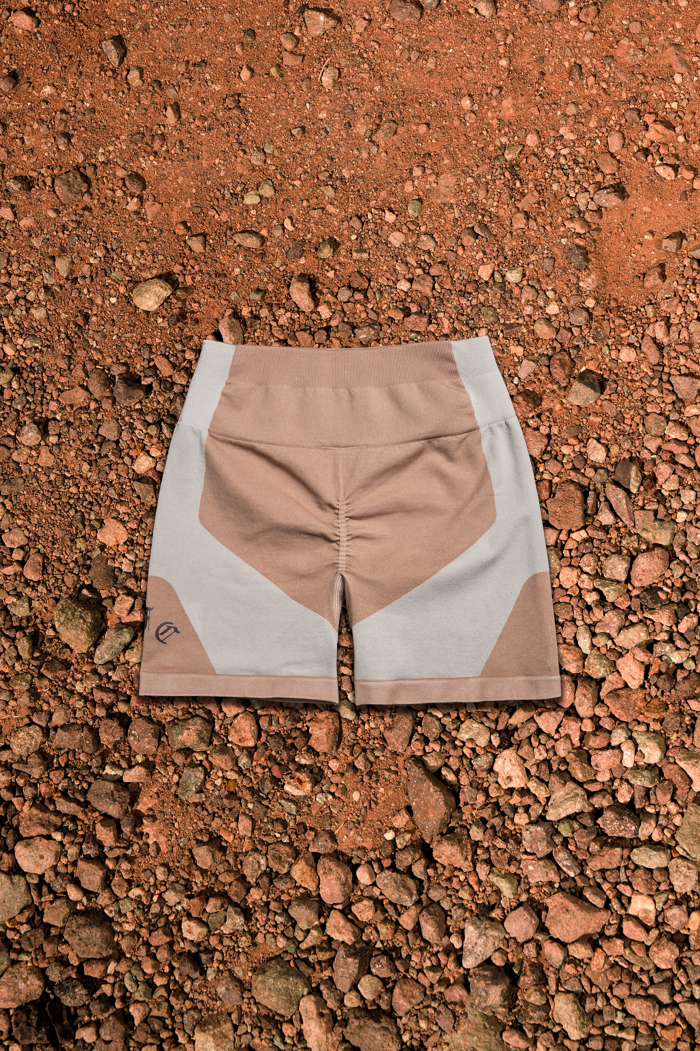 Nomad Kelly Seamless Shorts in Sand & Butter - Image 2